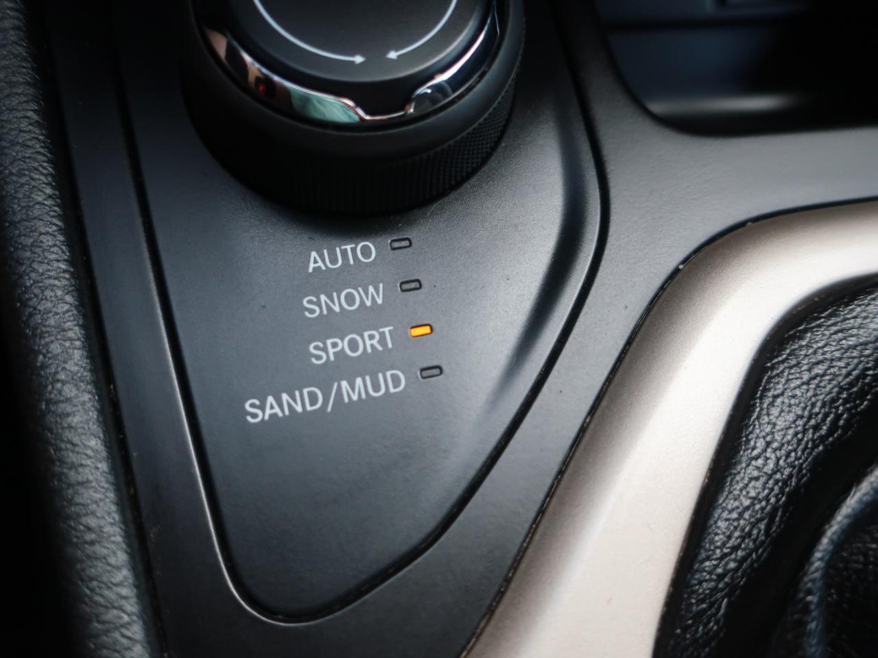 Jeep Cherokee Latitude 4WD 2015