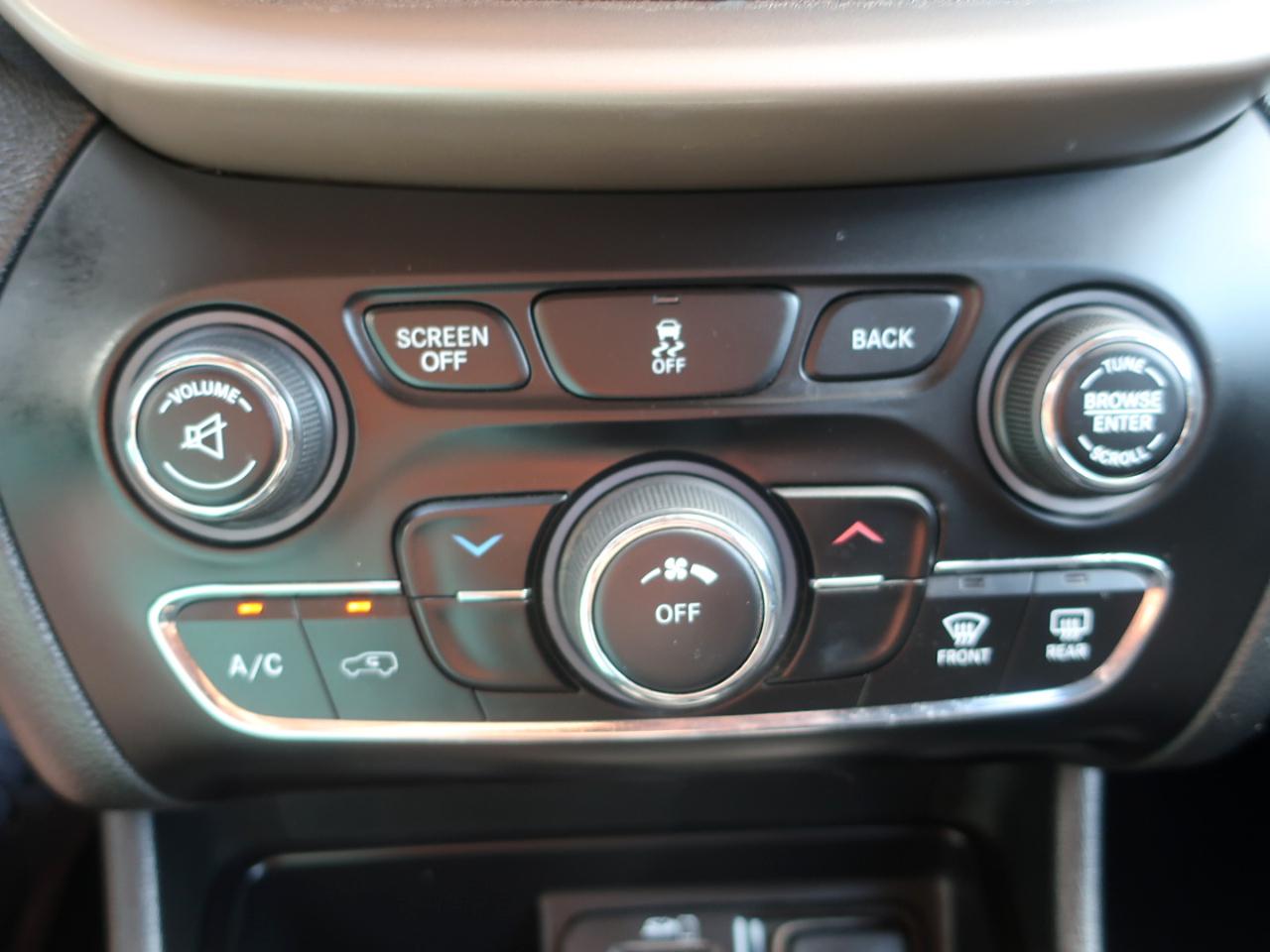 Jeep Cherokee Latitude 4WD 2015