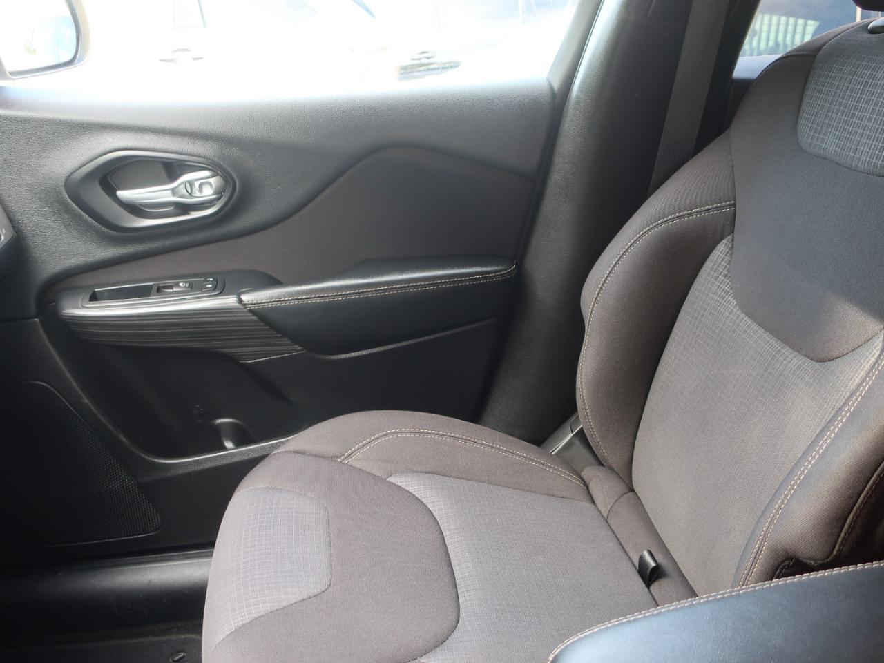 Jeep Cherokee Latitude 4WD 2015