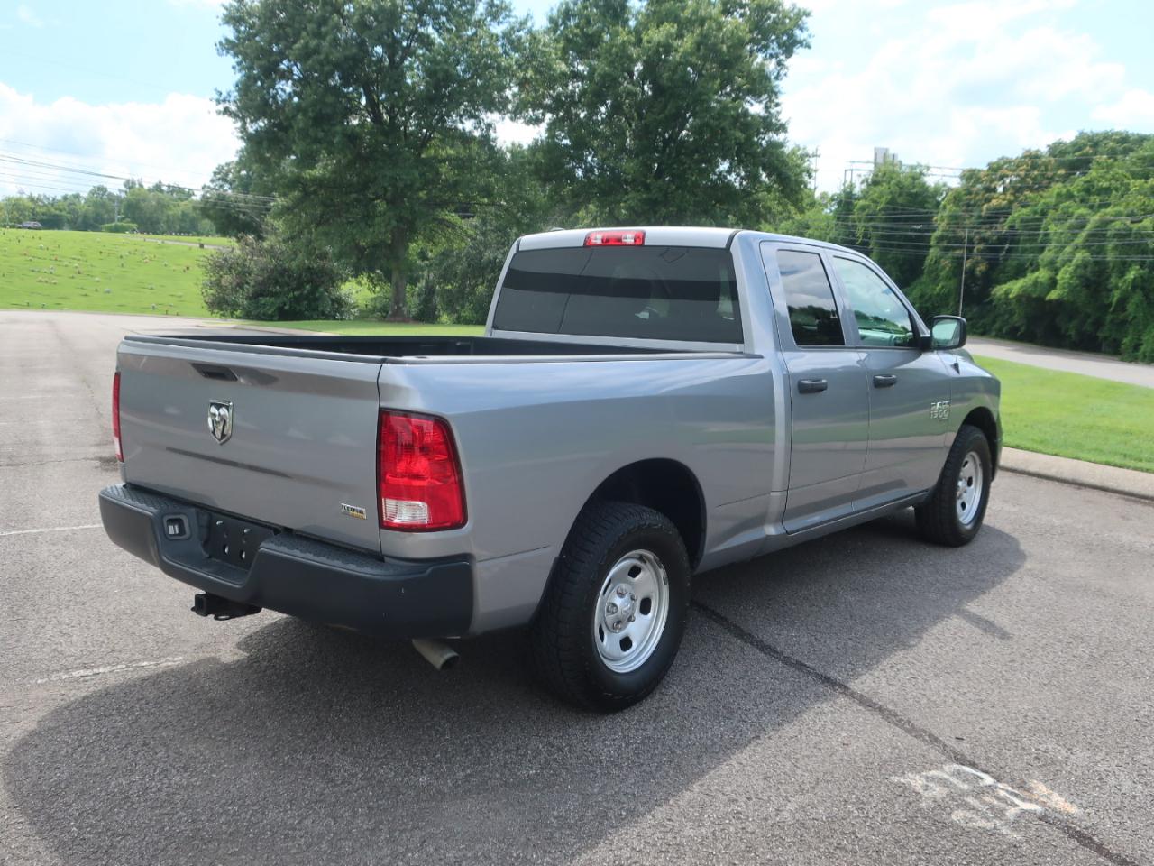 RAM 1500 Classic Tradesman Quad Cab 2WD 2019