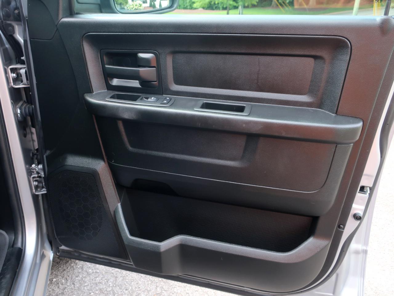 RAM 1500 Classic Tradesman Quad Cab 2WD 2019