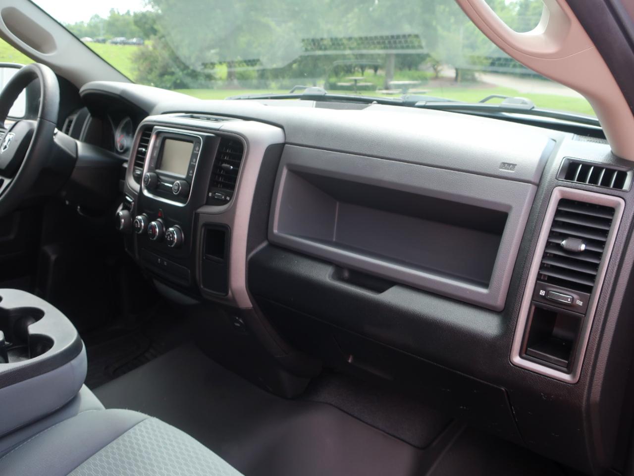 RAM 1500 Classic Tradesman Quad Cab 2WD 2019