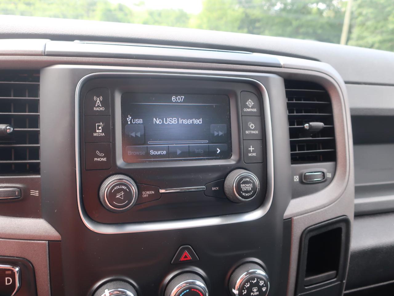 RAM 1500 Classic Tradesman Quad Cab 2WD 2019