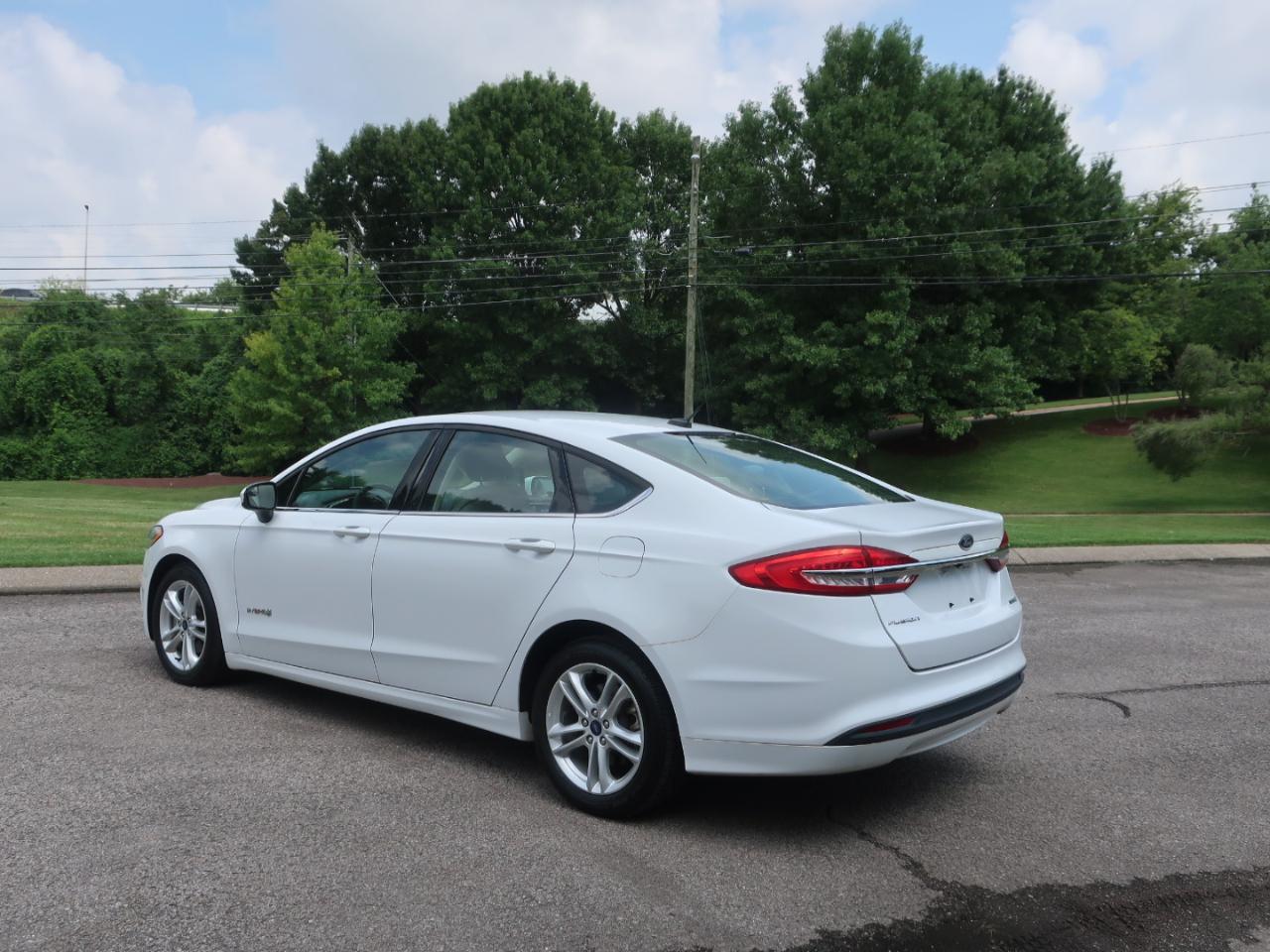Ford Fusion Hybrid S 2018