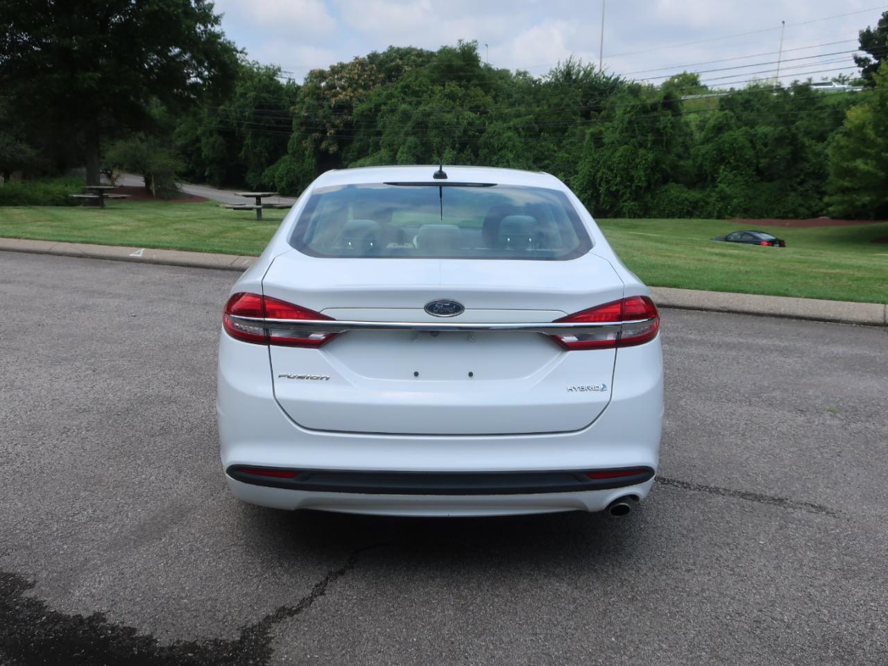 Ford Fusion Hybrid S 2018