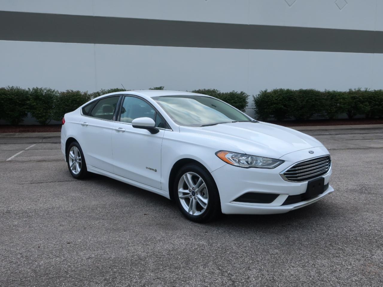 Ford Fusion Hybrid S 2018