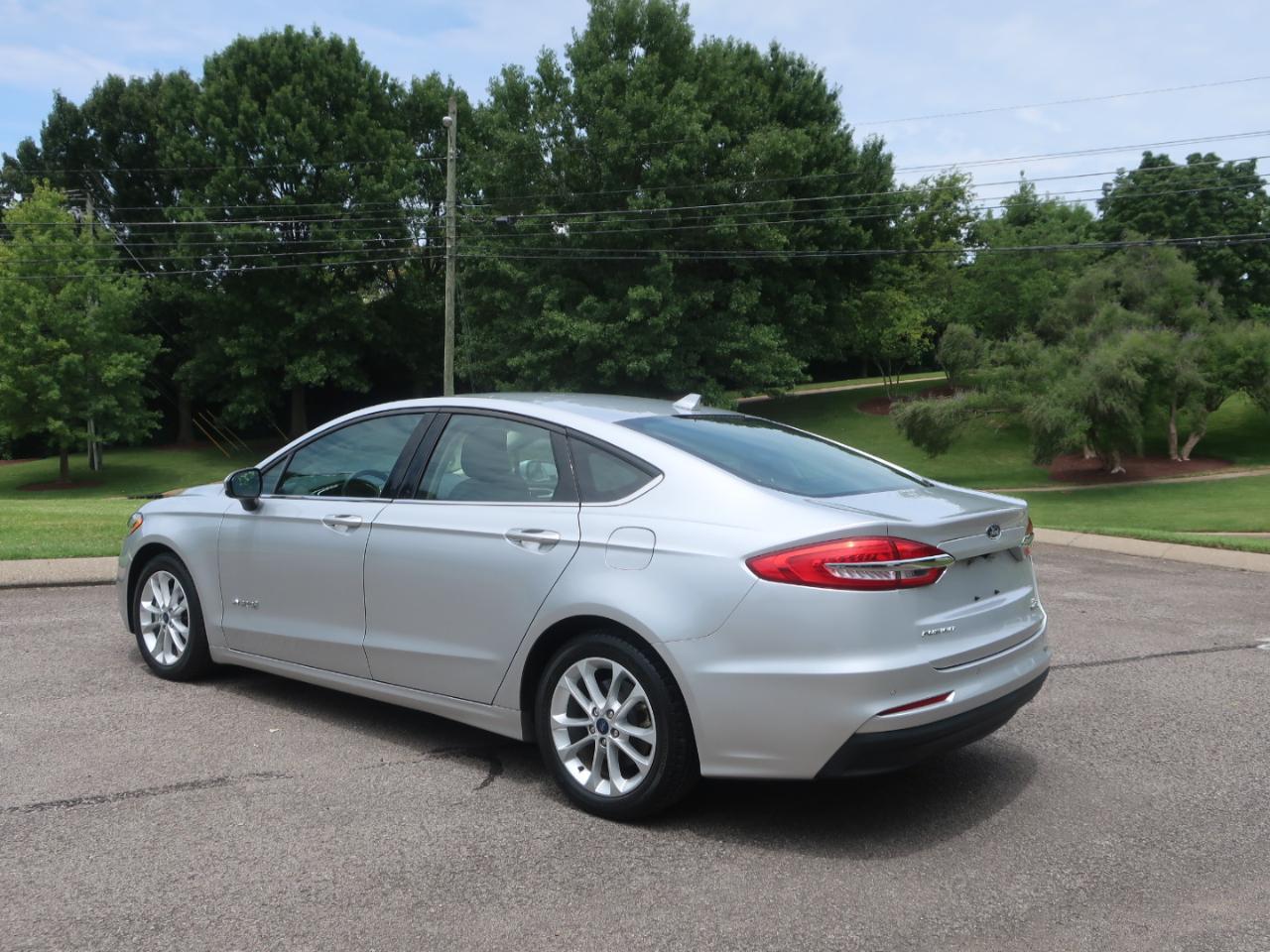 Ford Fusion Hybrid SE 2019
