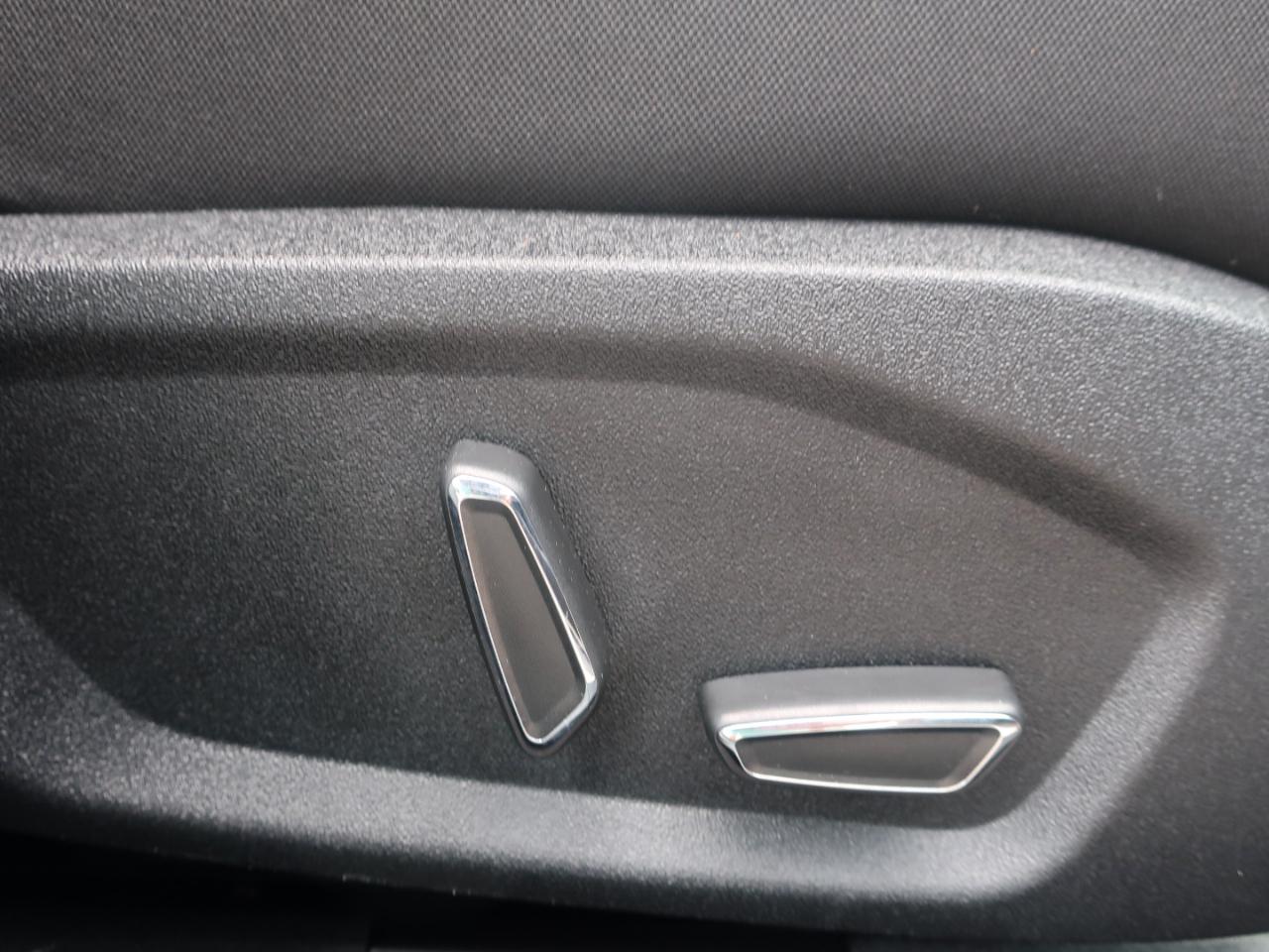 Ford Fusion Hybrid SE 2019