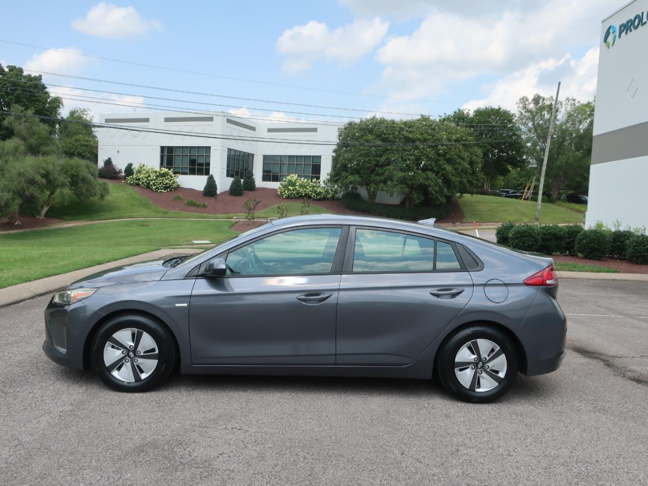 Hyundai Ioniq Hybrid Blue 2018