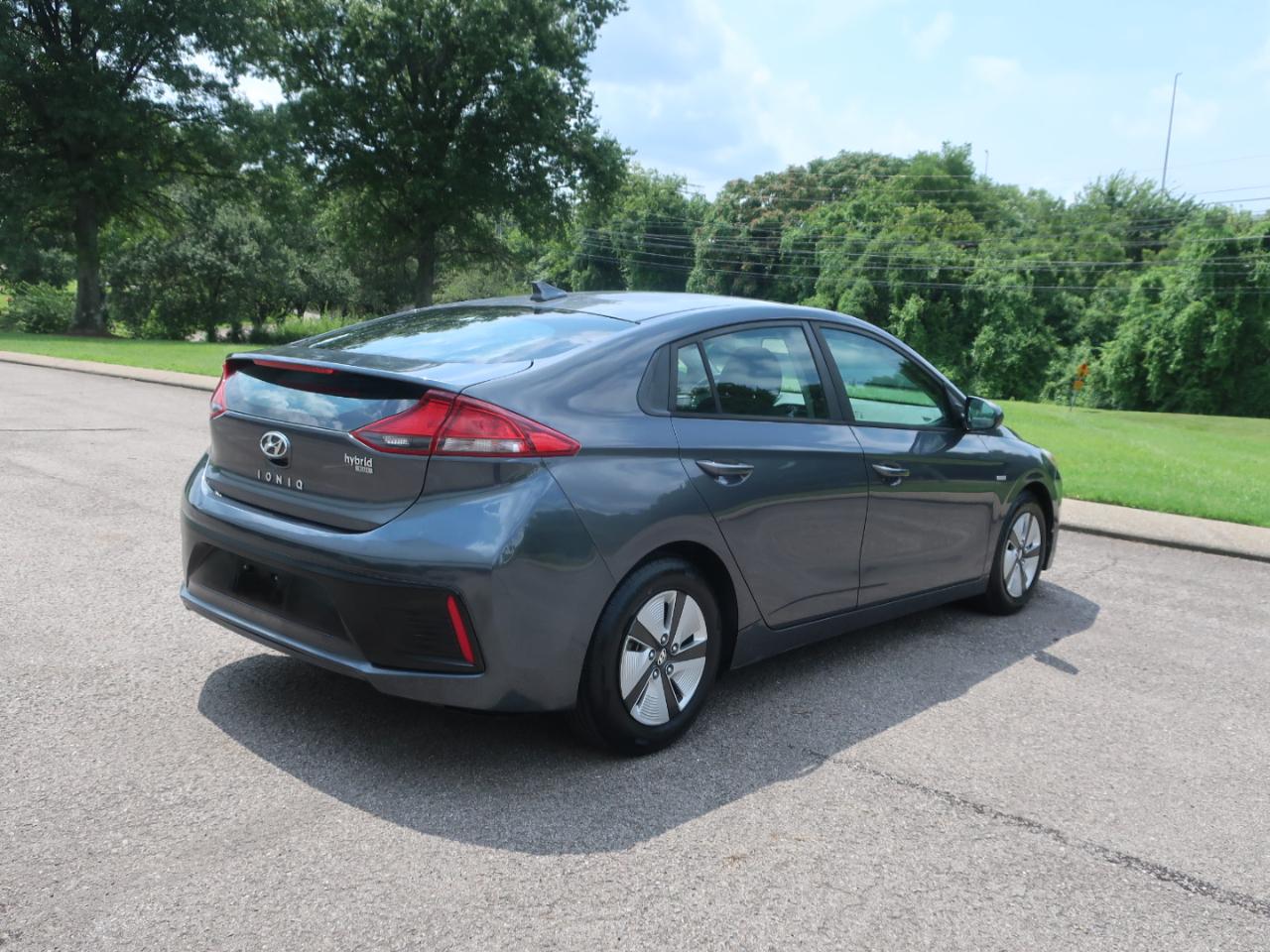 Hyundai Ioniq Hybrid Blue 2018