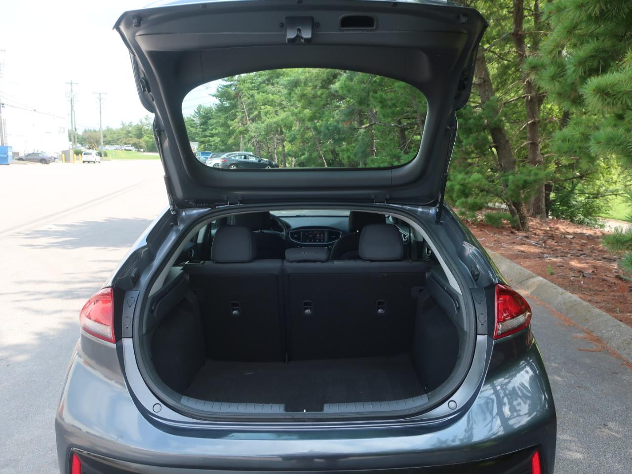 Hyundai Ioniq Hybrid Blue 2018