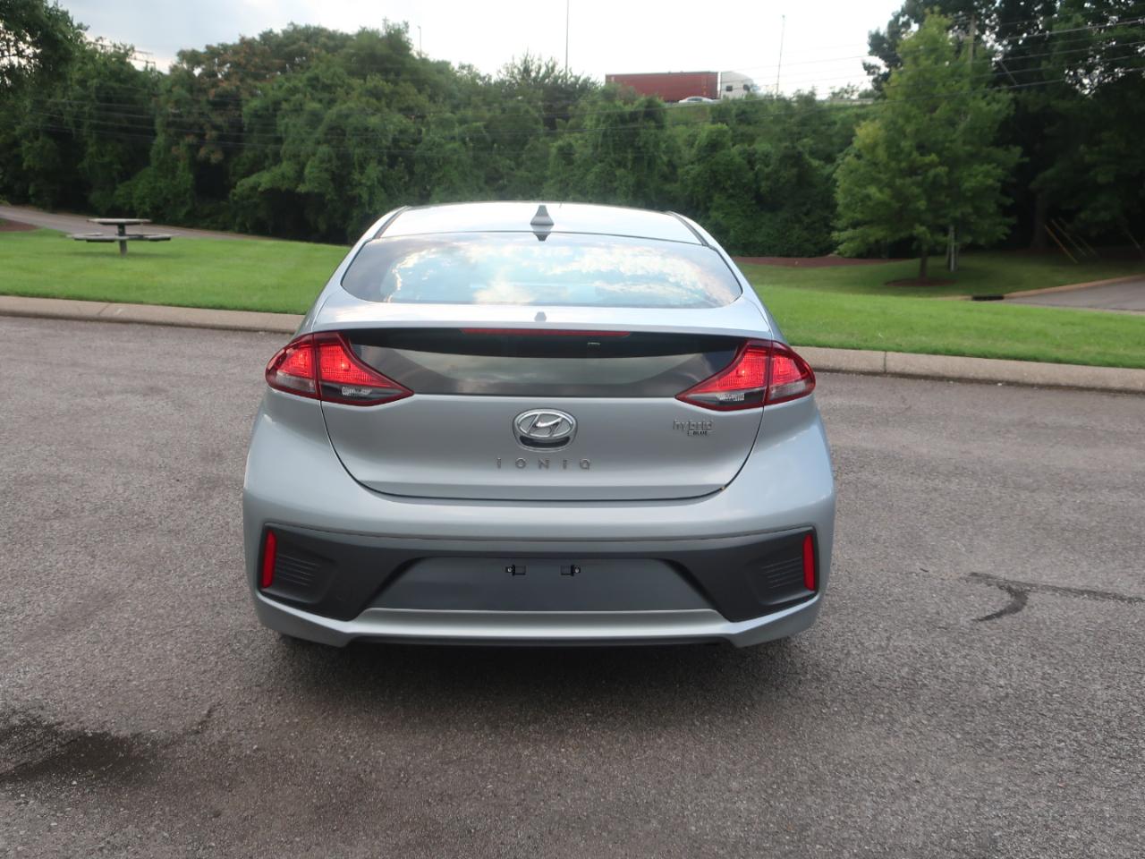Hyundai Ioniq Hybrid Blue 2020