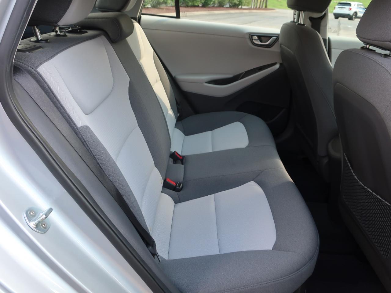 Hyundai Ioniq Hybrid Blue 2020