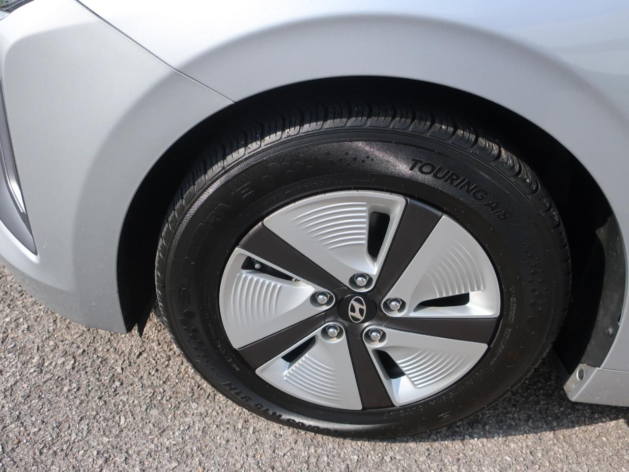 Hyundai Ioniq Hybrid Blue 2020