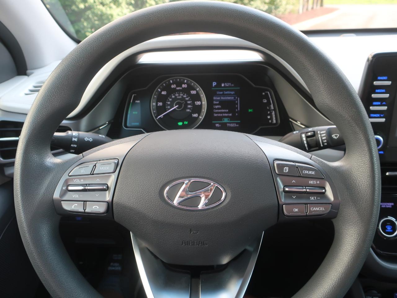 Hyundai Ioniq Hybrid Blue 2020