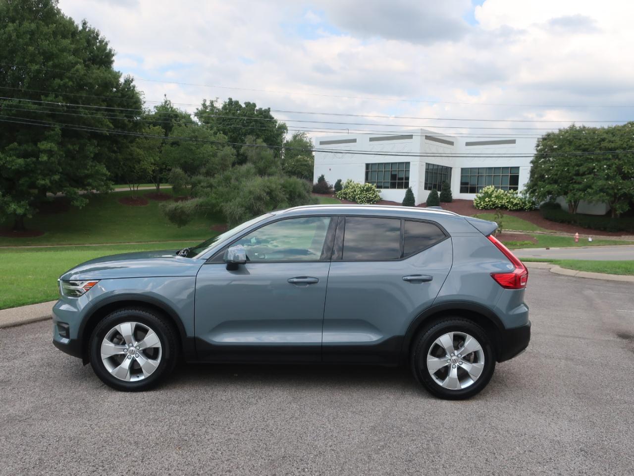 Volvo XC40 T5 Momentum AWD 2022