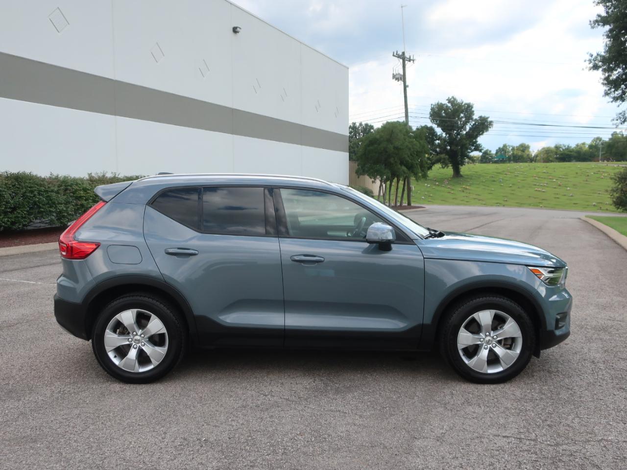 Volvo XC40 T5 Momentum AWD 2022