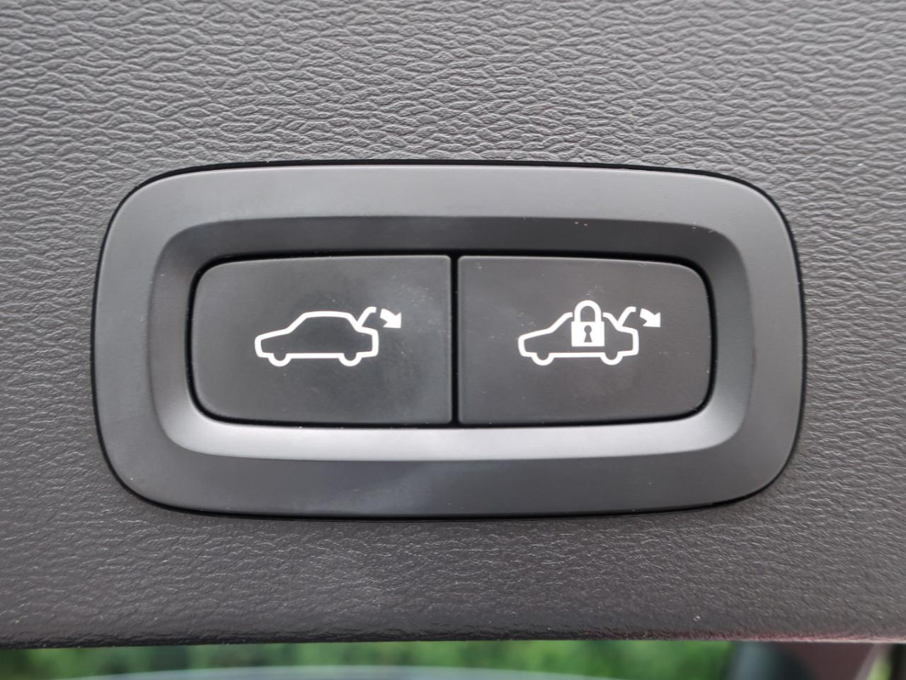 Volvo XC40 T5 Momentum AWD 2022
