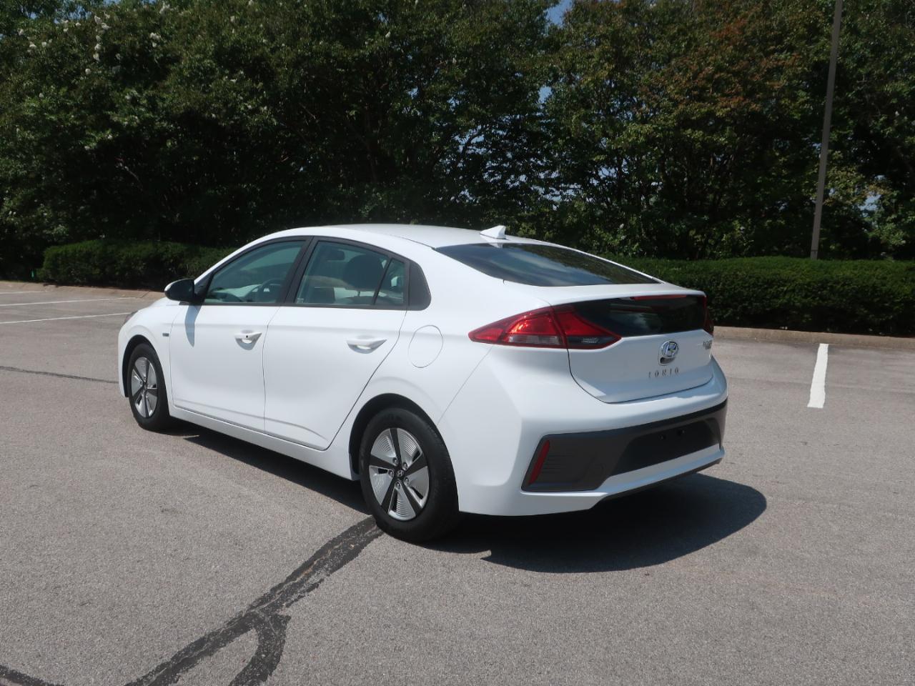 Hyundai Ioniq Hybrid Blue 2020