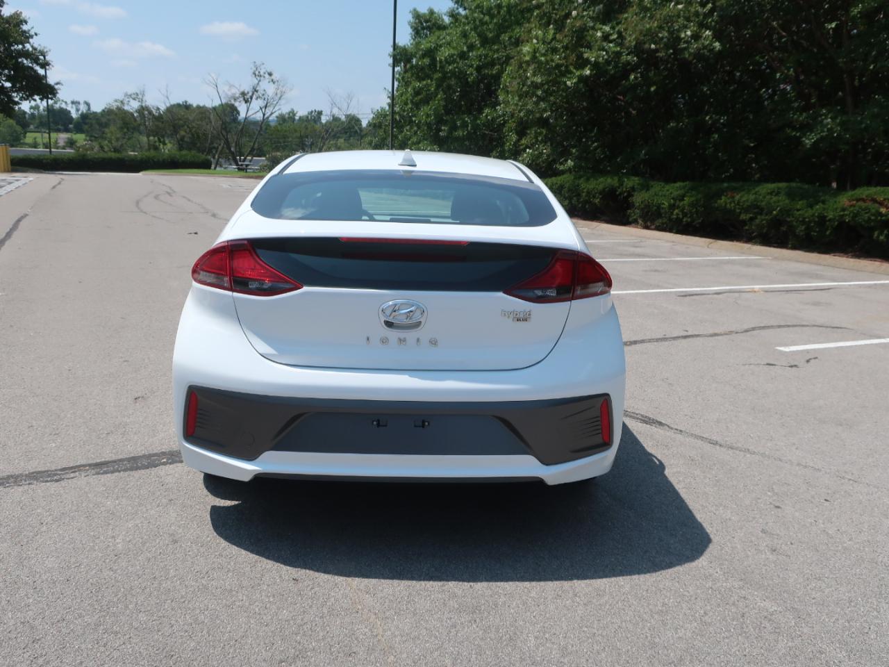 Hyundai Ioniq Hybrid Blue 2020