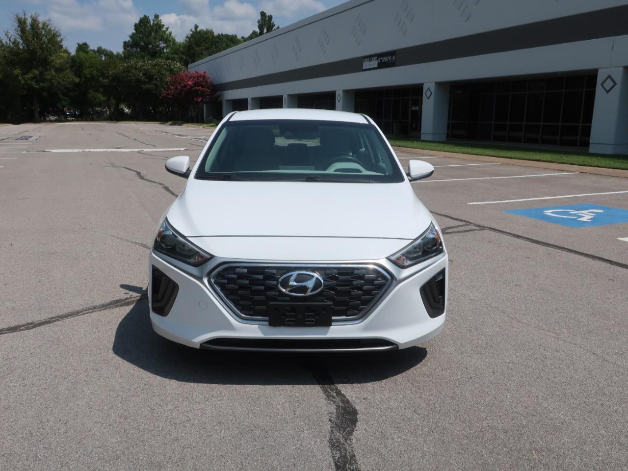 Hyundai Ioniq Hybrid Blue 2020
