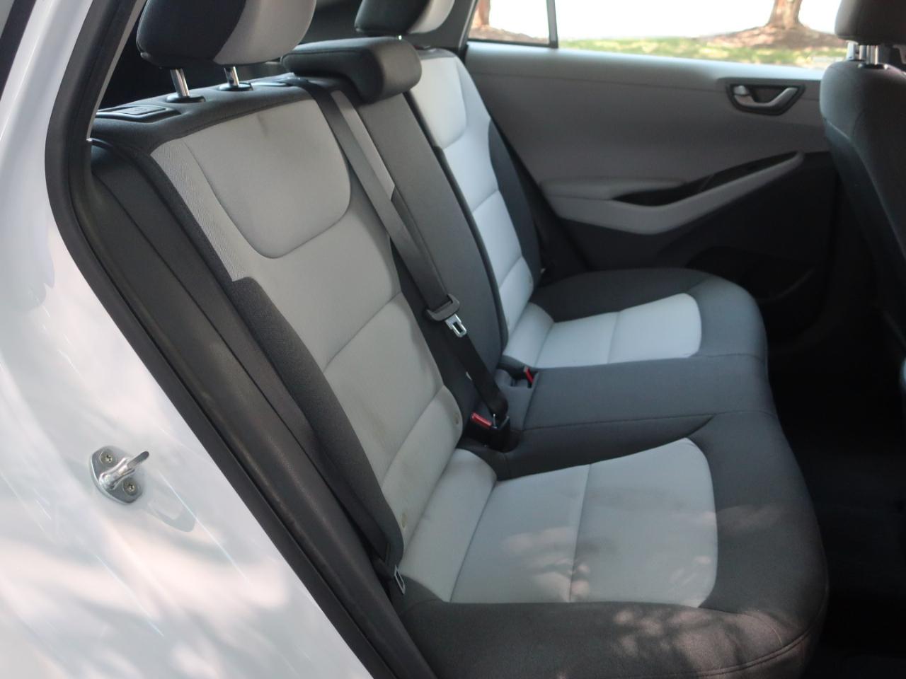 Hyundai Ioniq Hybrid Blue 2020