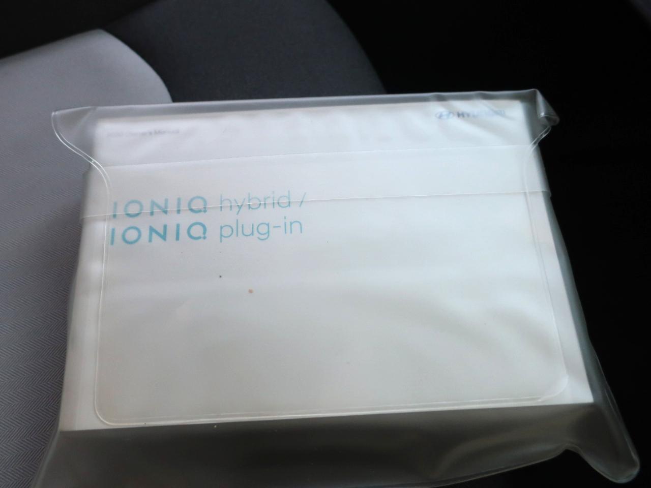 Hyundai Ioniq Hybrid Blue 2020