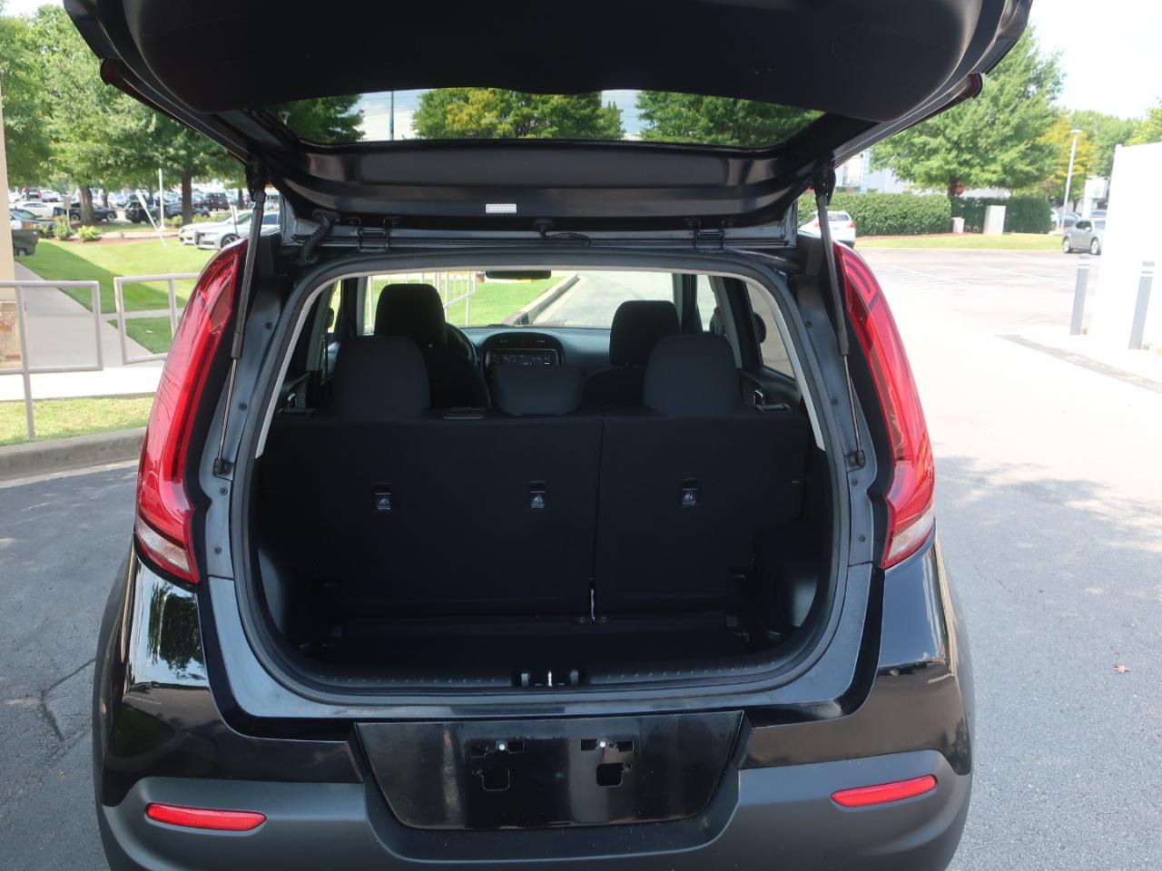 Kia Soul LX CVT 2021