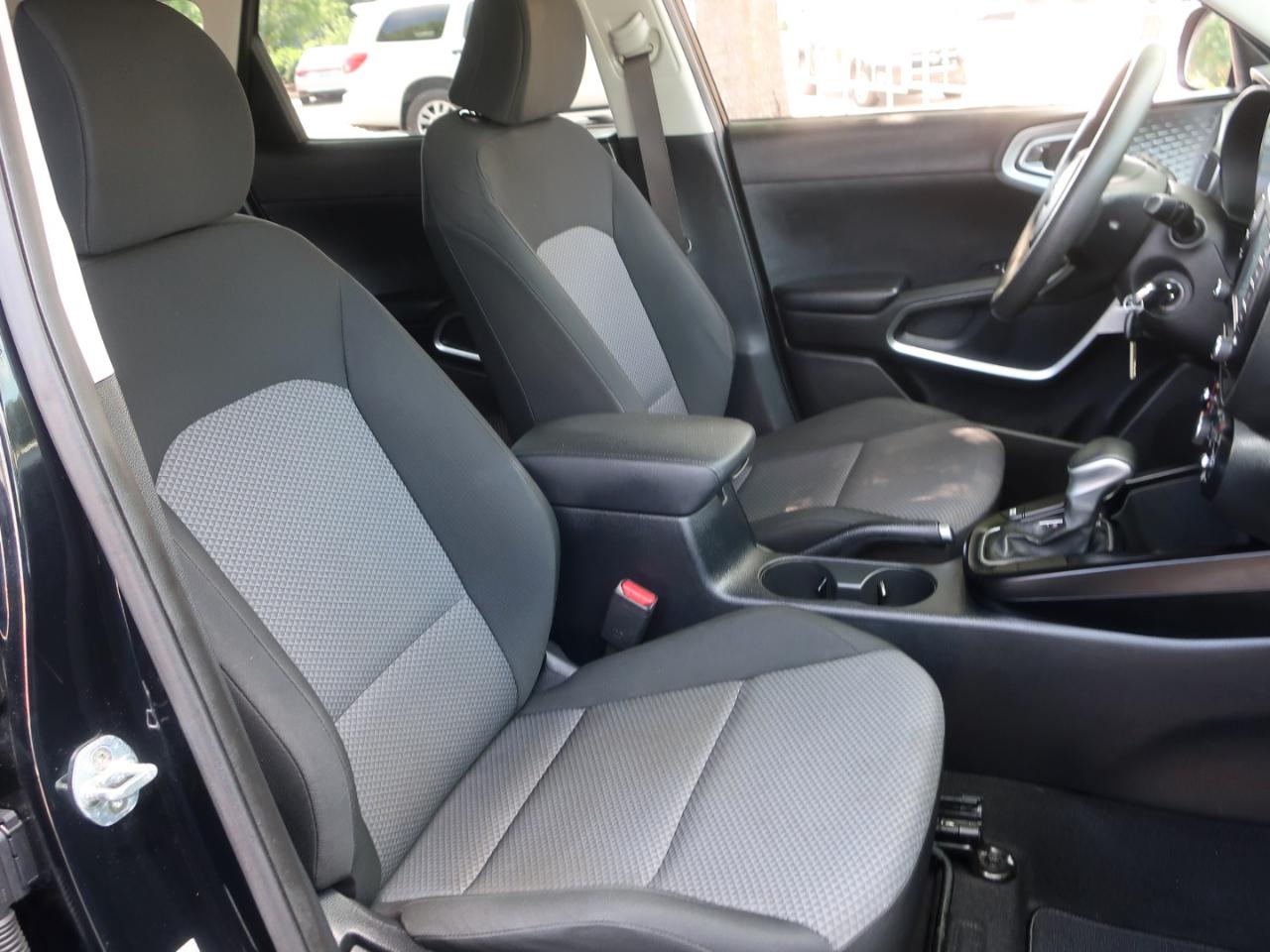Kia Soul LX CVT 2021