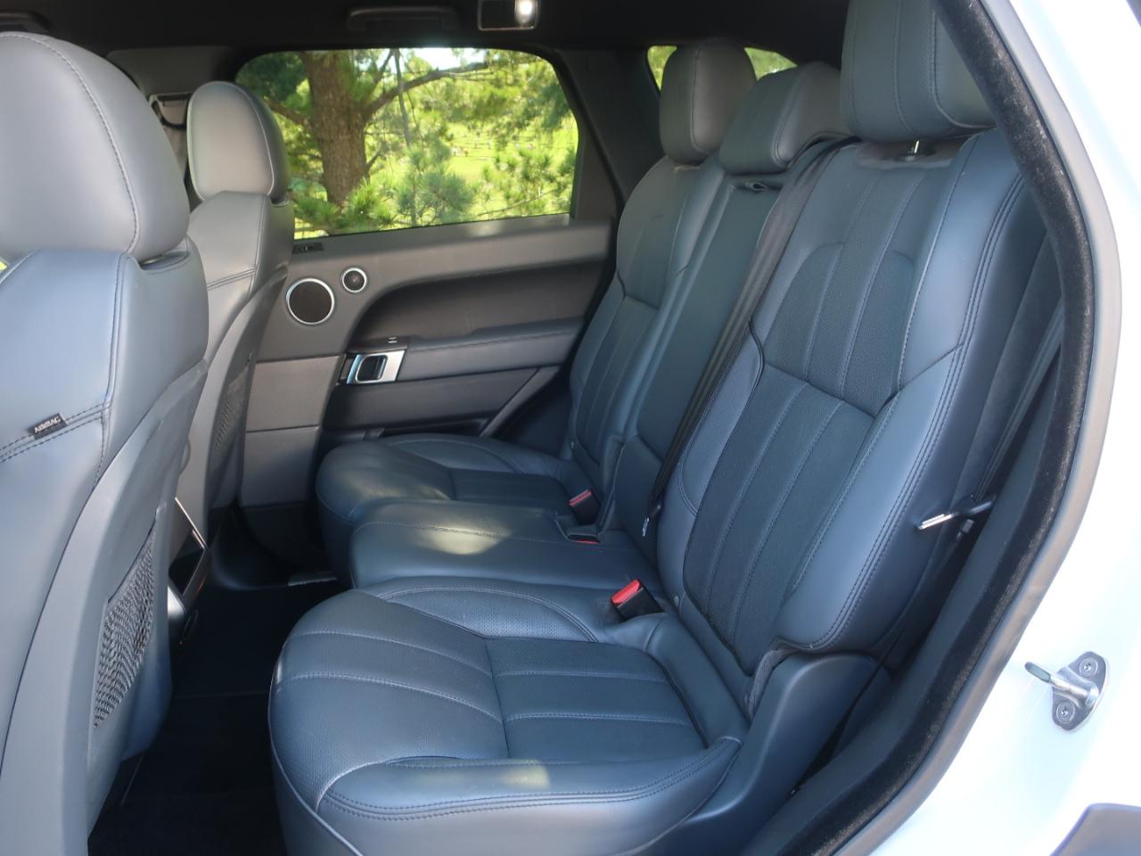 Land Rover Range Rover Sport 3.0L V6 Supercharged HSE 2014