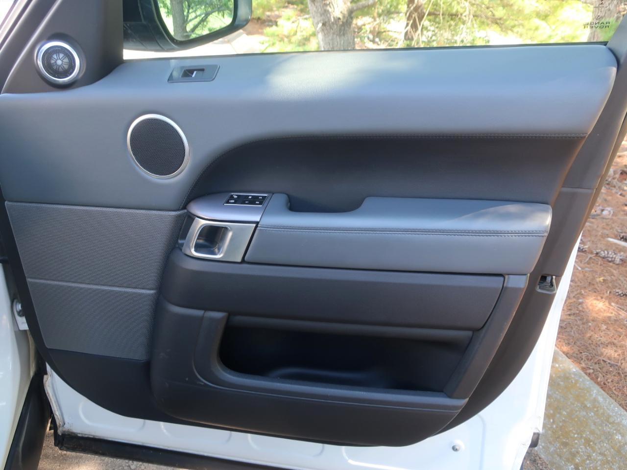 Land Rover Range Rover Sport 3.0L V6 Supercharged HSE 2014