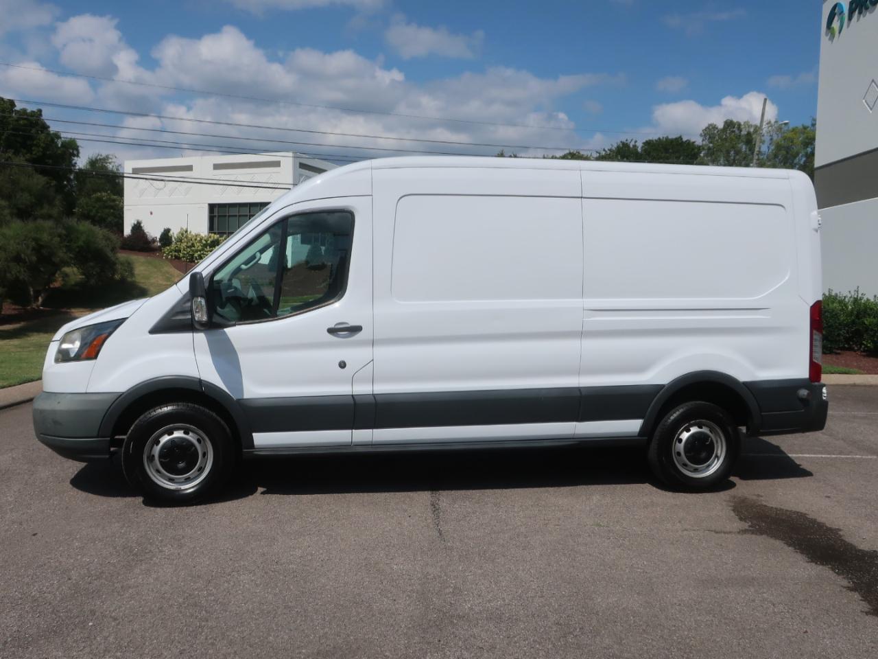 Ford Transit 250 Van Med. Roof w/Sliding Pass. 148-in. WB 2018