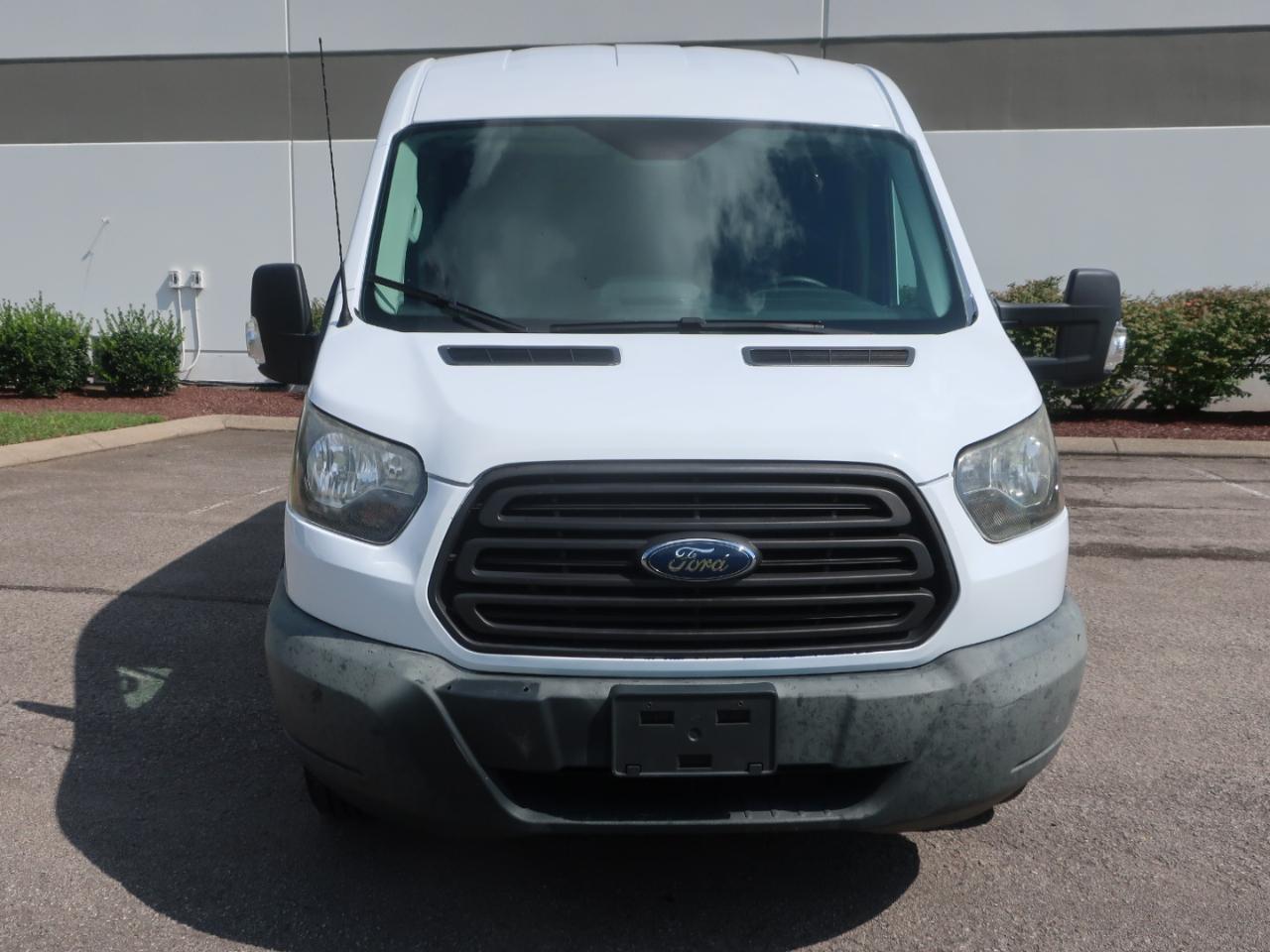 Ford Transit 250 Van Med. Roof w/Sliding Pass. 148-in. WB 2018