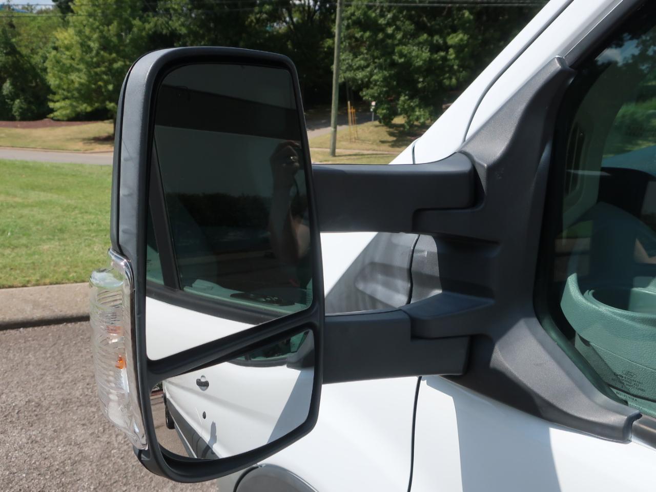 Ford Transit 250 Van Med. Roof w/Sliding Pass. 148-in. WB 2018