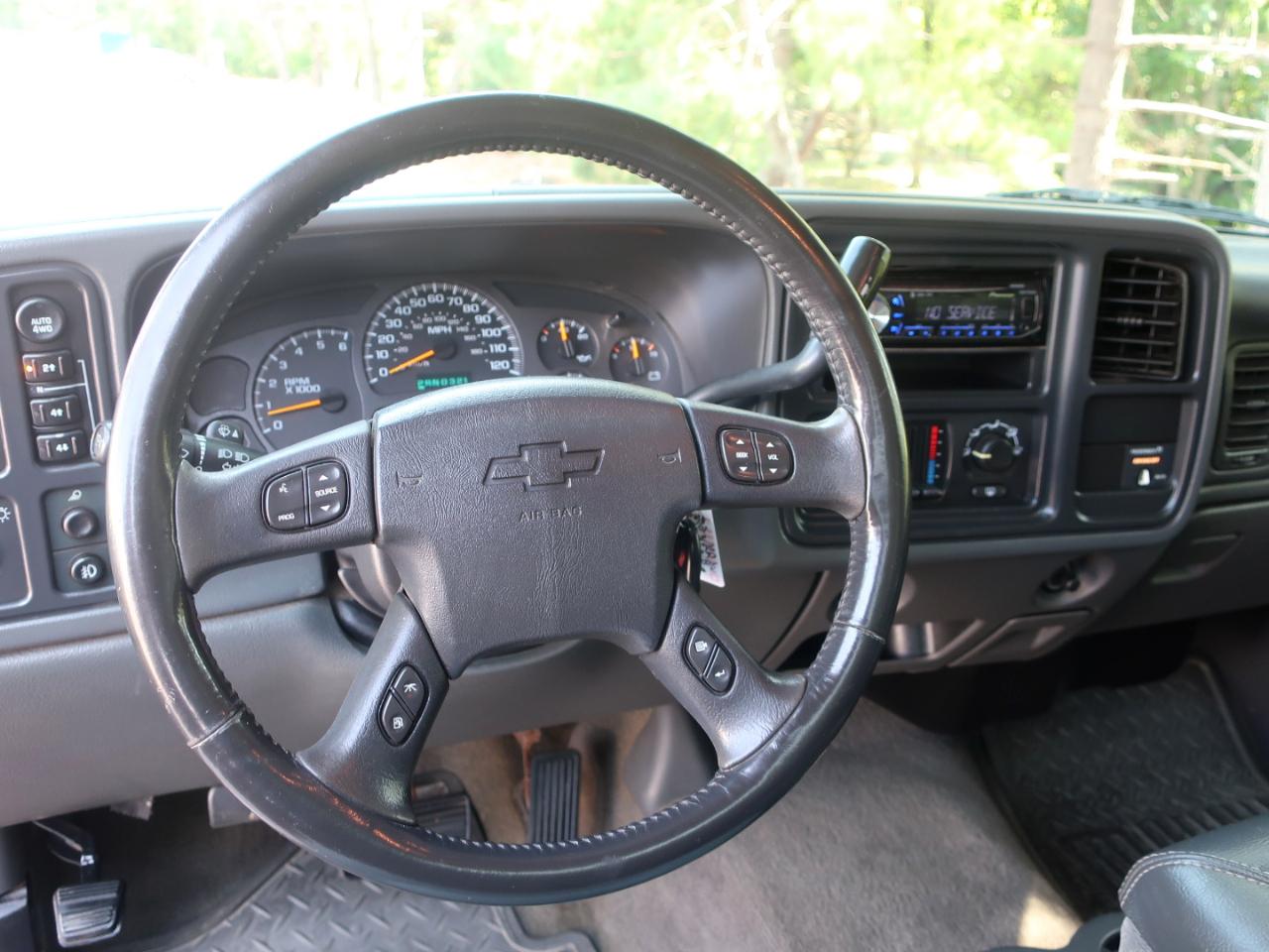 Chevrolet Silverado 1500 Z71 Short Bed 4WD 2004