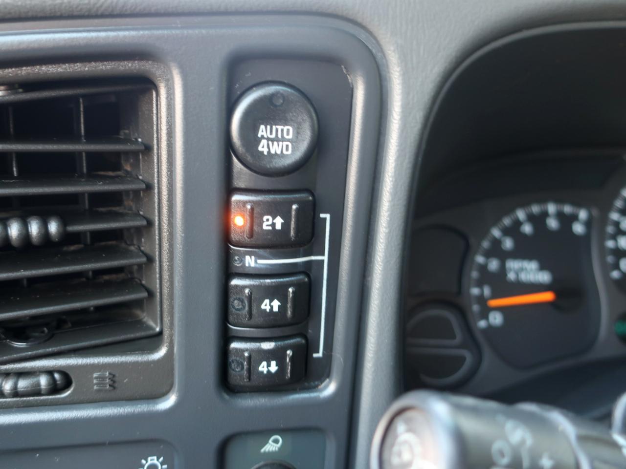 Chevrolet Silverado 1500 Z71 Short Bed 4WD 2004