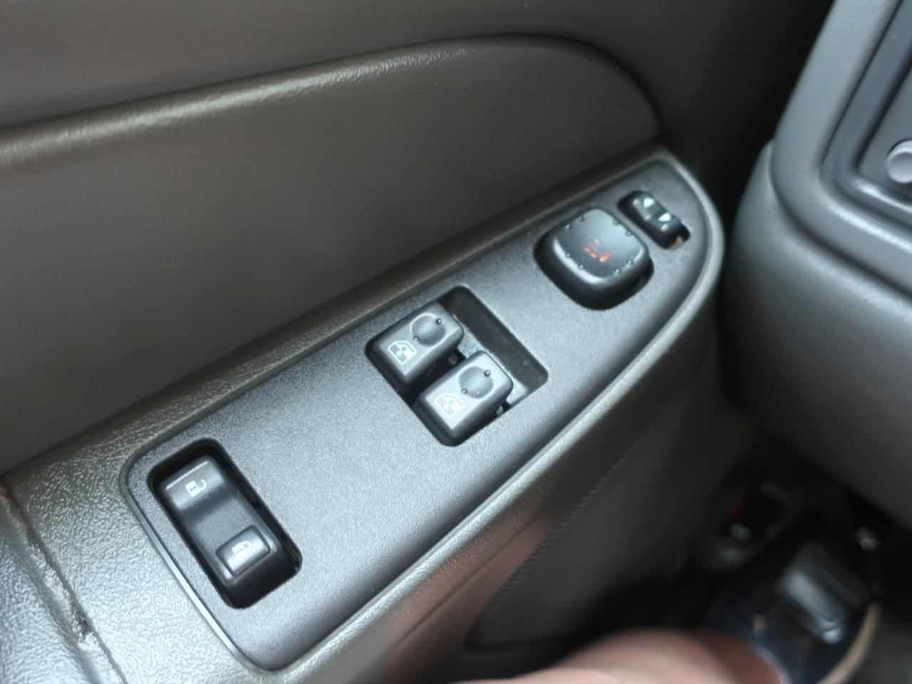 Chevrolet Silverado 1500 Z71 Short Bed 4WD 2004