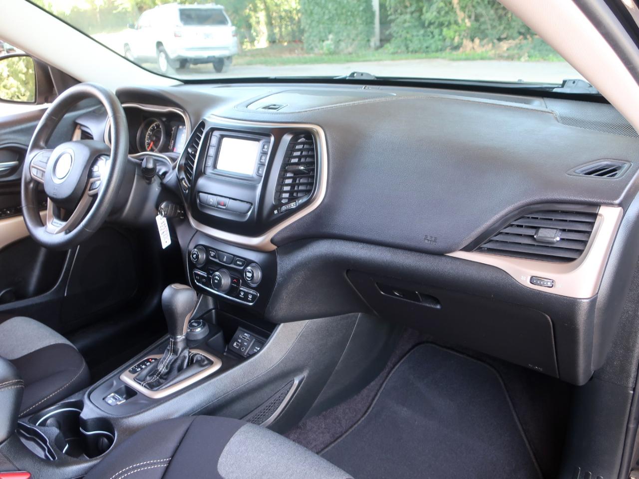 Jeep Cherokee Latitude 4WD 2018