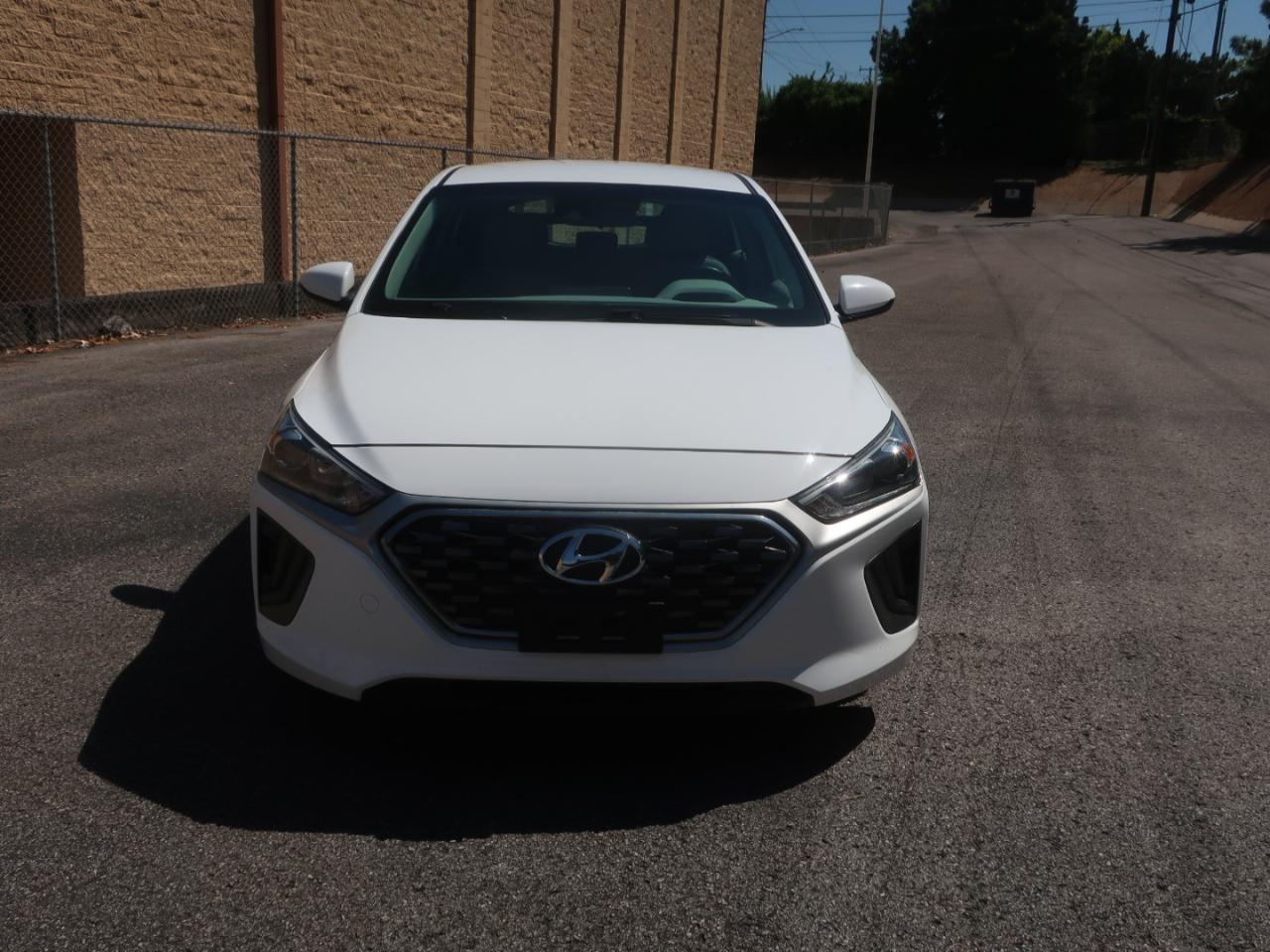 Hyundai Ioniq Hybrid Blue 2020