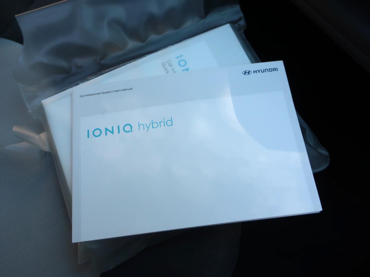 Hyundai Ioniq Hybrid Blue 2020