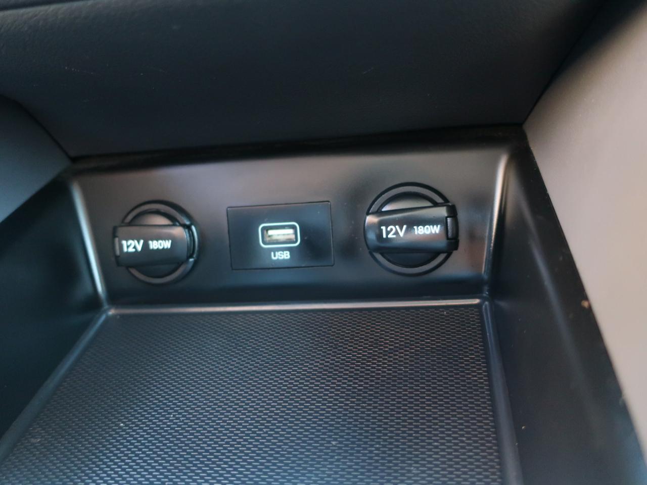 Hyundai Ioniq Hybrid Blue 2020