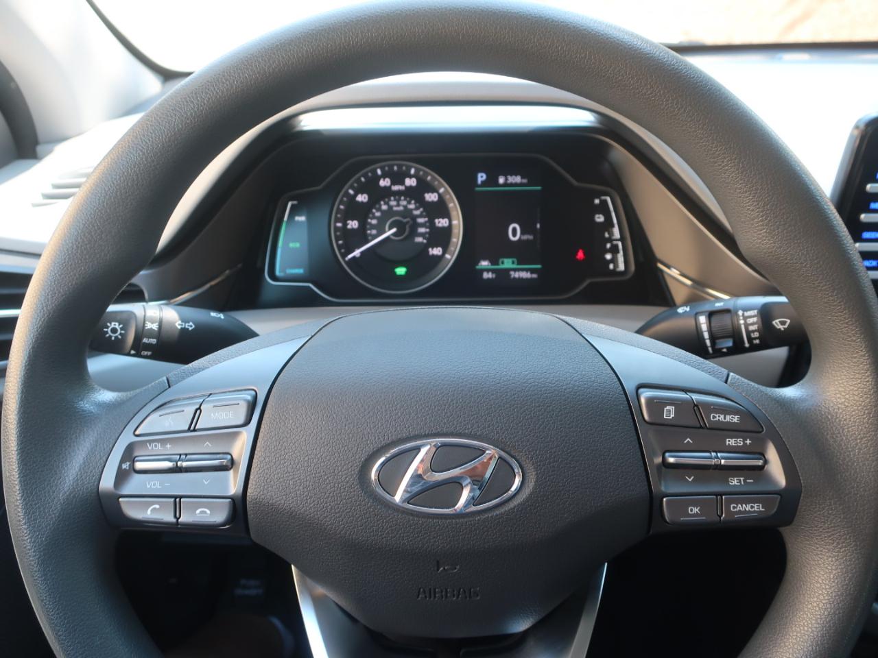 Hyundai Ioniq Hybrid Blue 2020