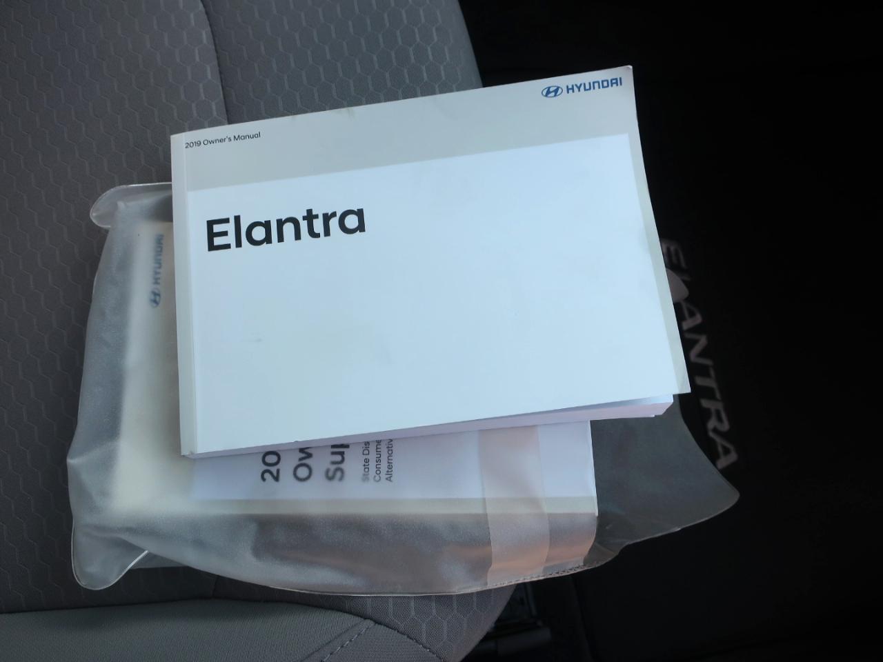 Hyundai Elantra SE 6AT 2019