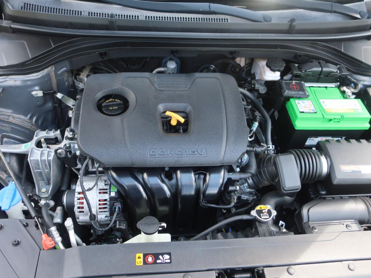 Hyundai Elantra SE 6AT 2019