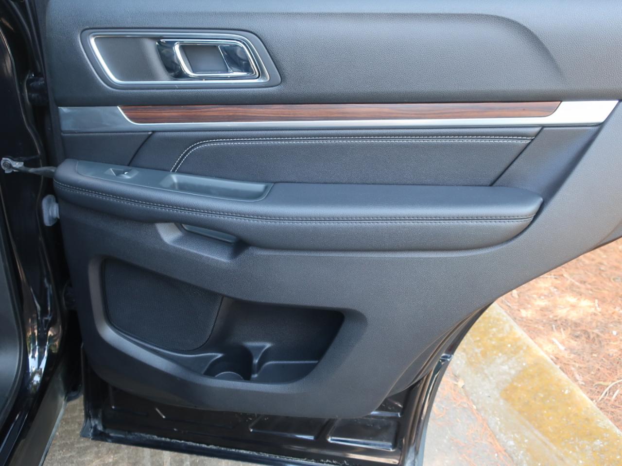 Ford Explorer Limited FWD 2019
