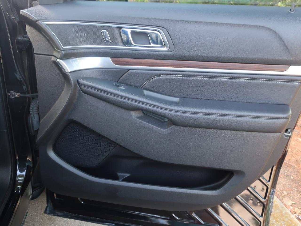 Ford Explorer Limited FWD 2019