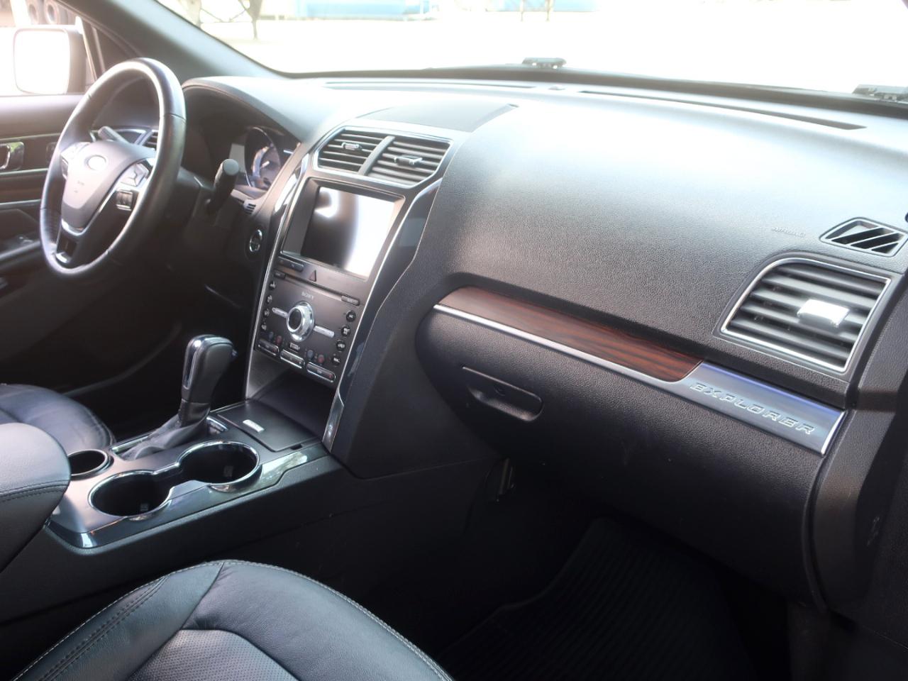 Ford Explorer Limited FWD 2019