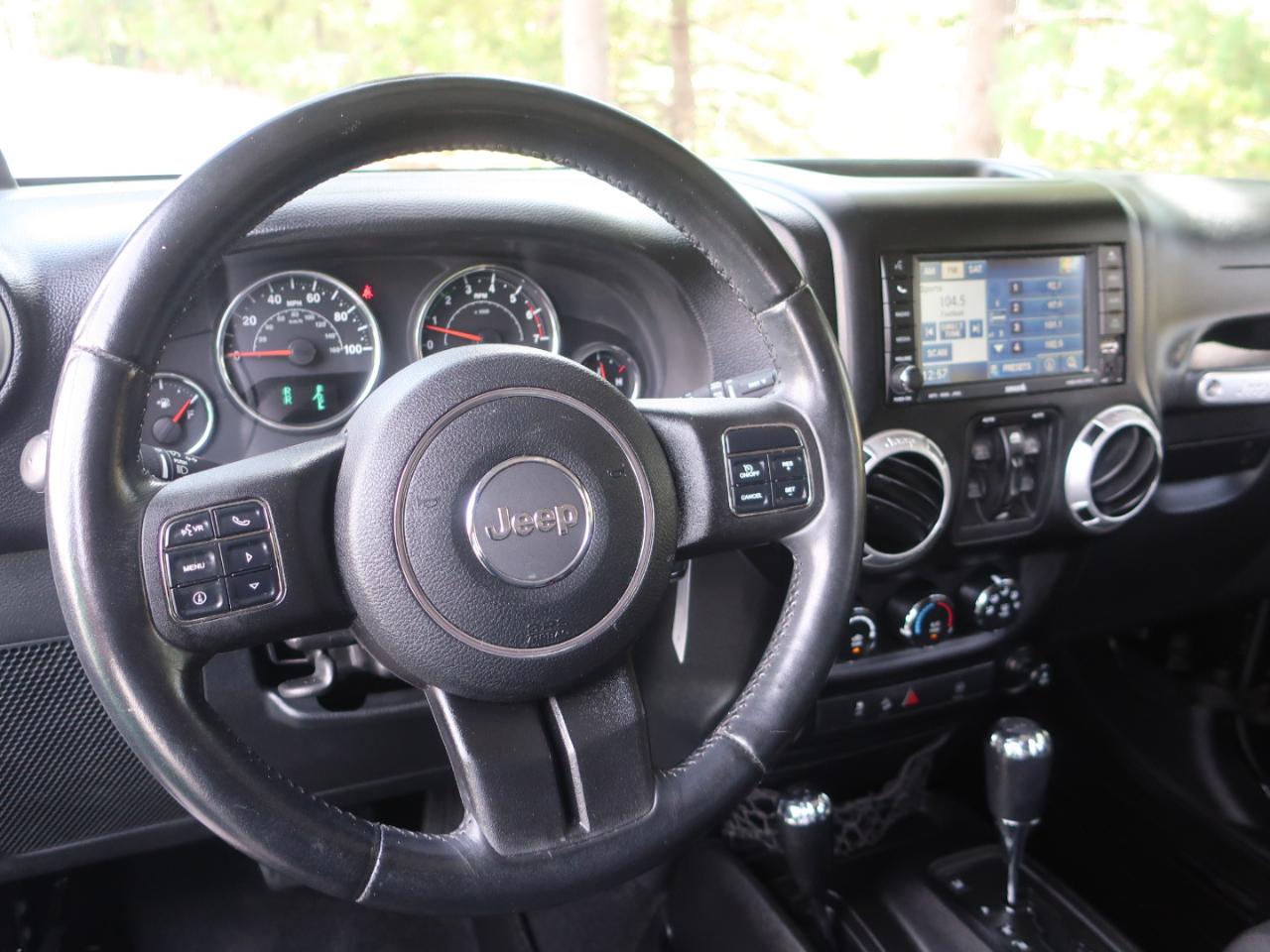 Jeep Wrangler Unlimited Sahara 4WD 2011