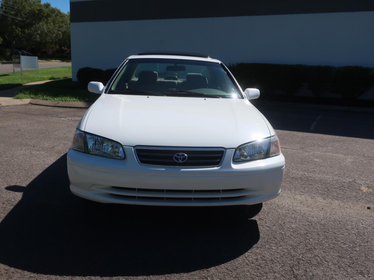 Toyota Camry LE 2001