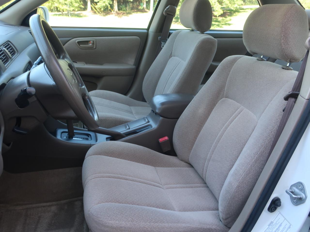 Toyota Camry LE 2001